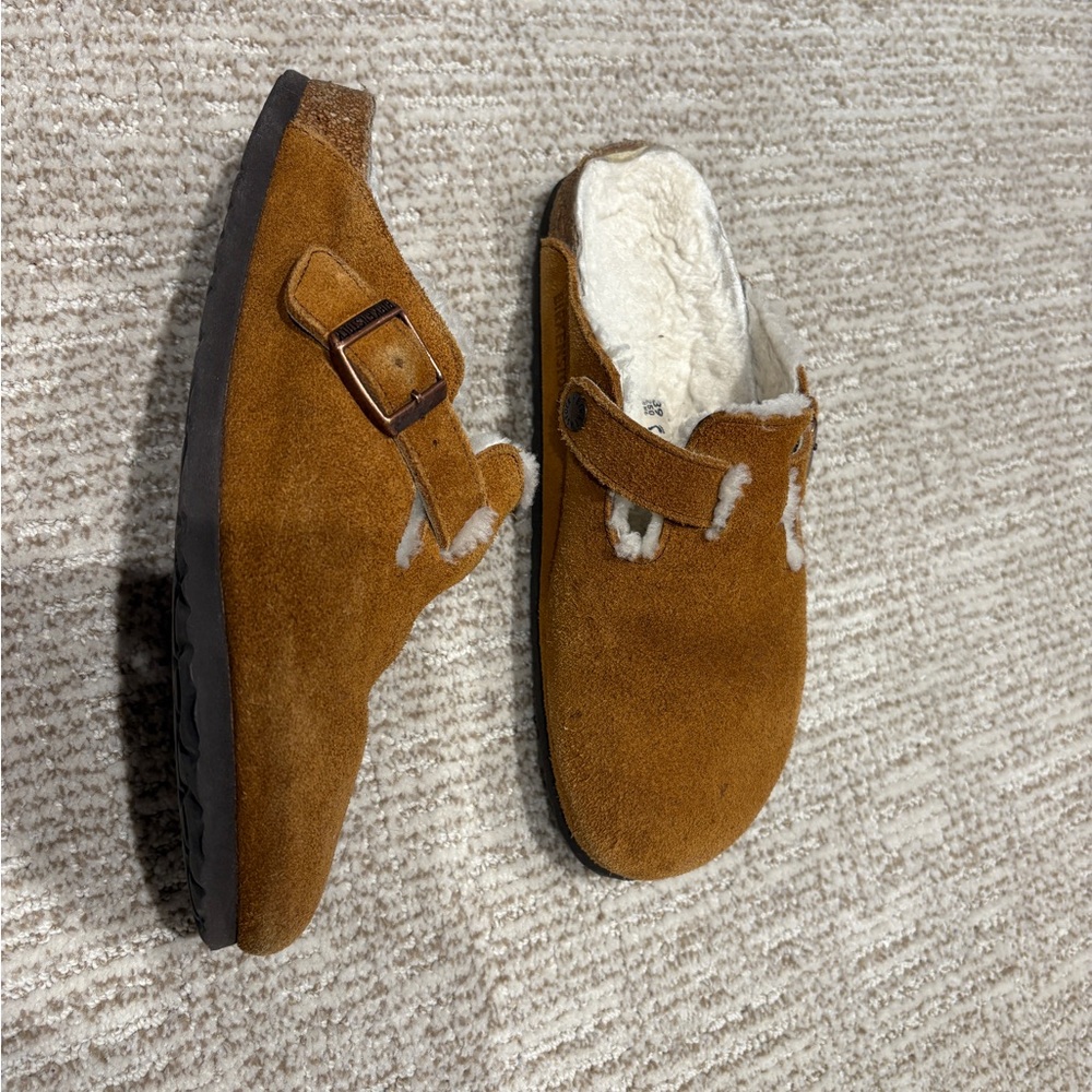 Women shearling lined Birkenstock Boston- size 39